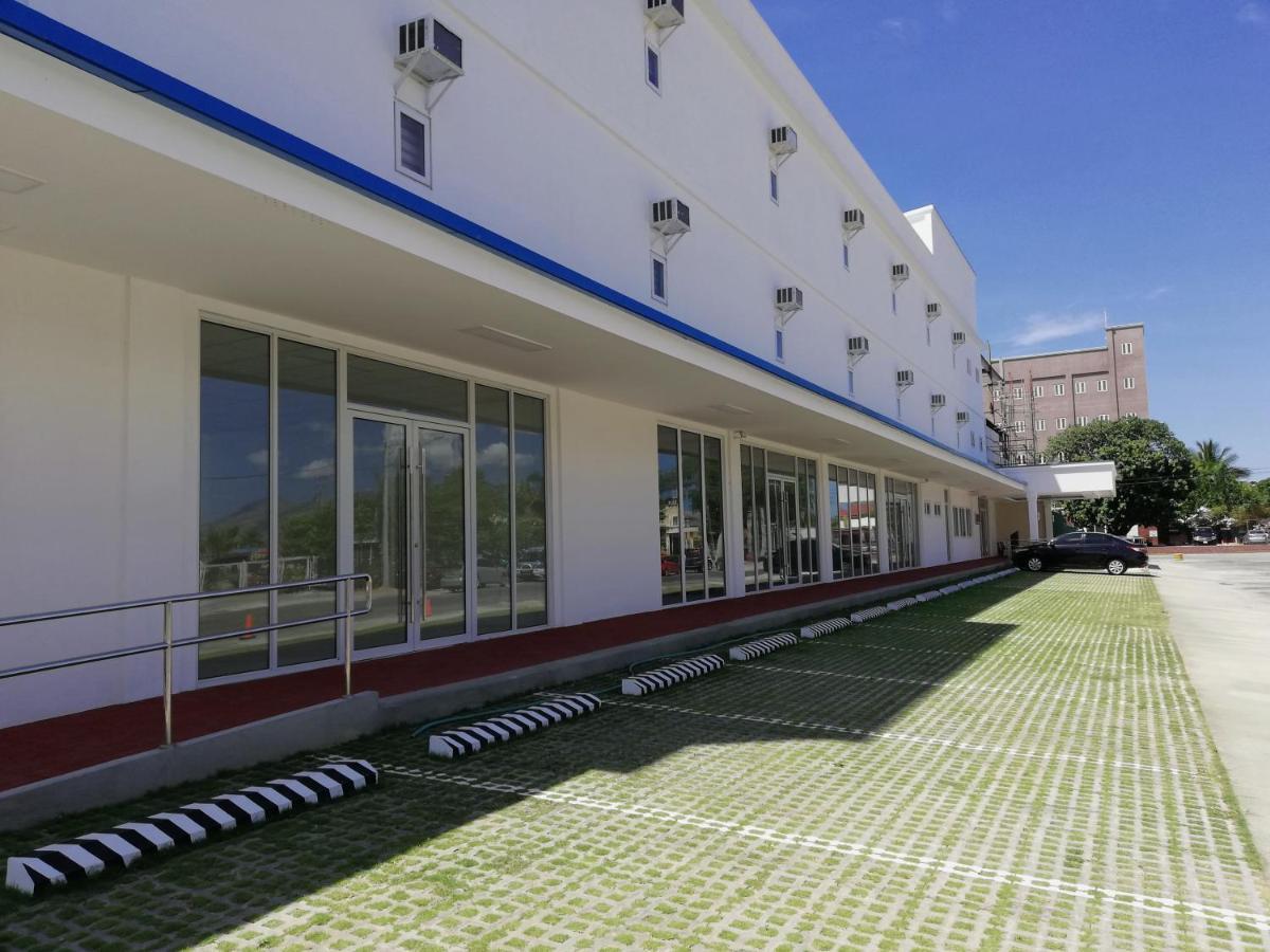 Subic Bay Hostel Olongapo Buitenkant foto