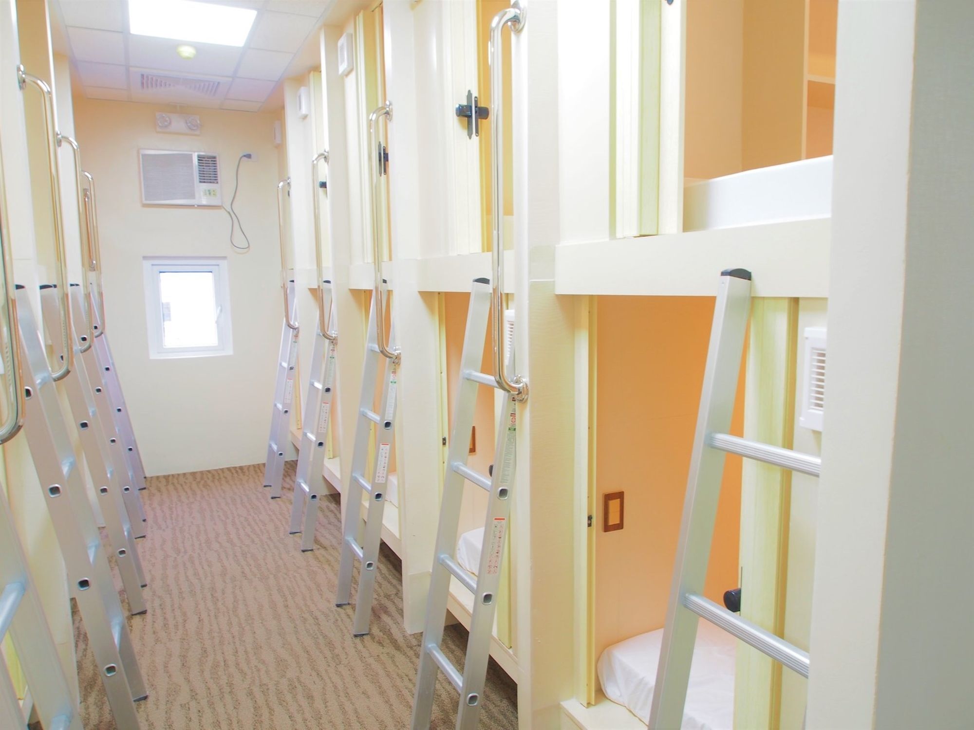 Subic Bay Hostel Olongapo Buitenkant foto